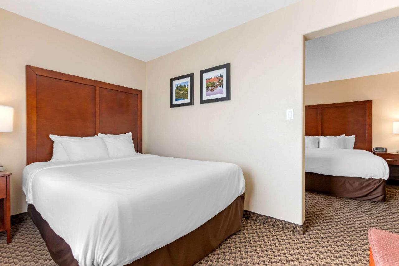 Comfort Inn Lethbridge Zewnętrze zdjęcie