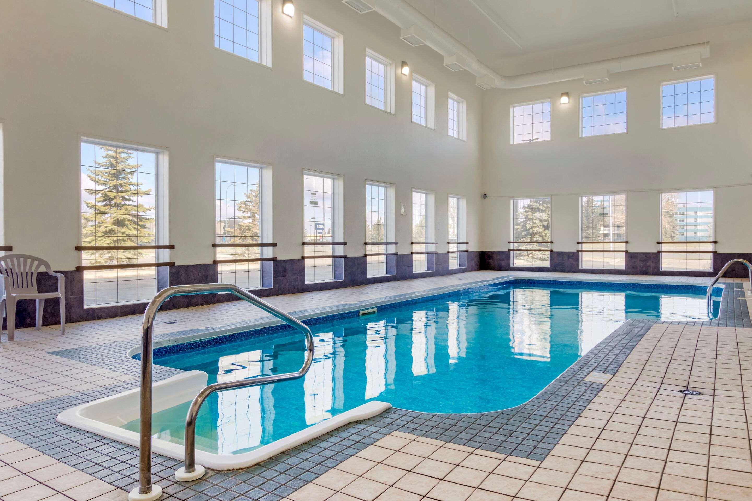 Comfort Inn Lethbridge Zewnętrze zdjęcie