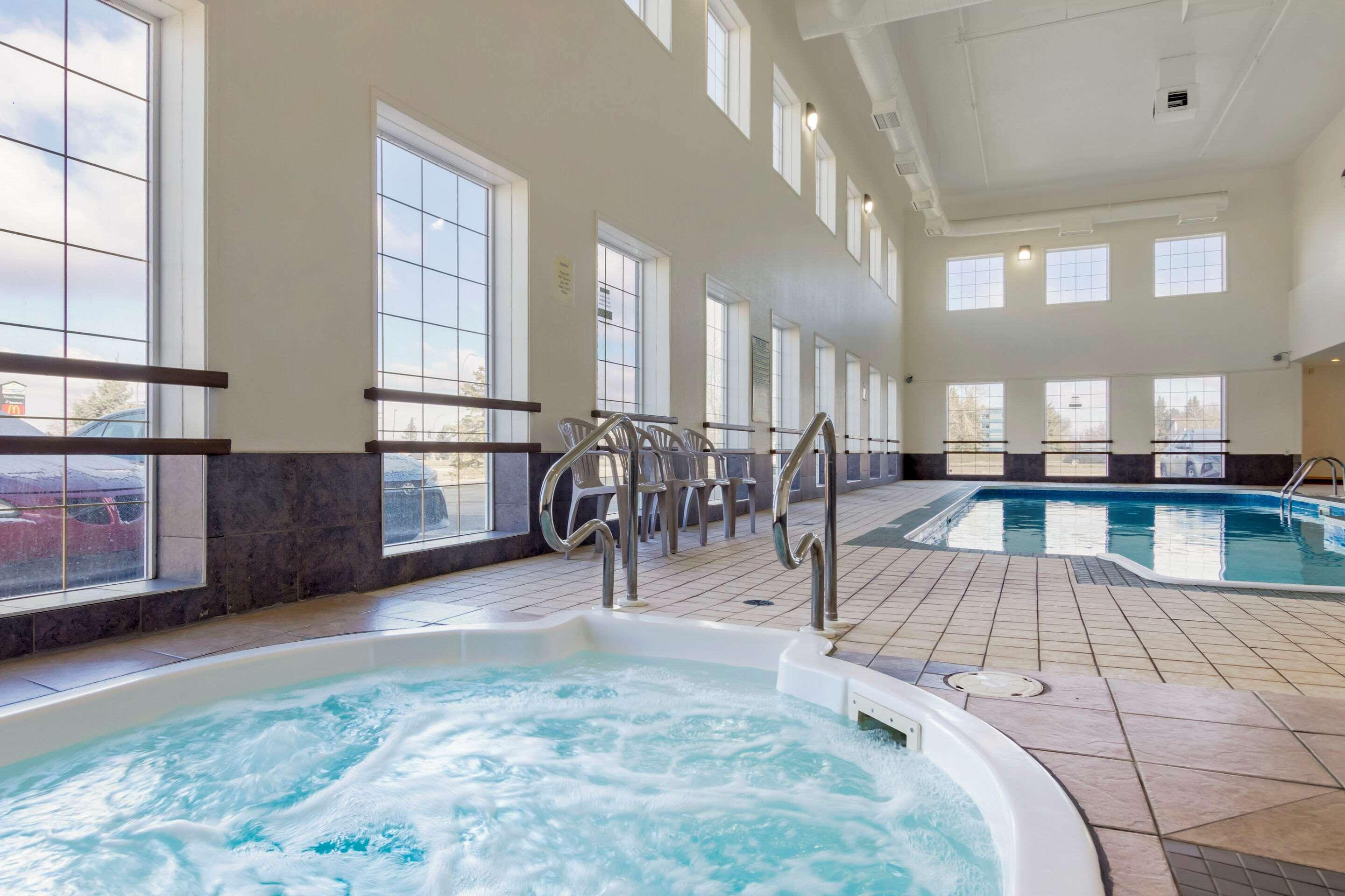 Comfort Inn Lethbridge Zewnętrze zdjęcie