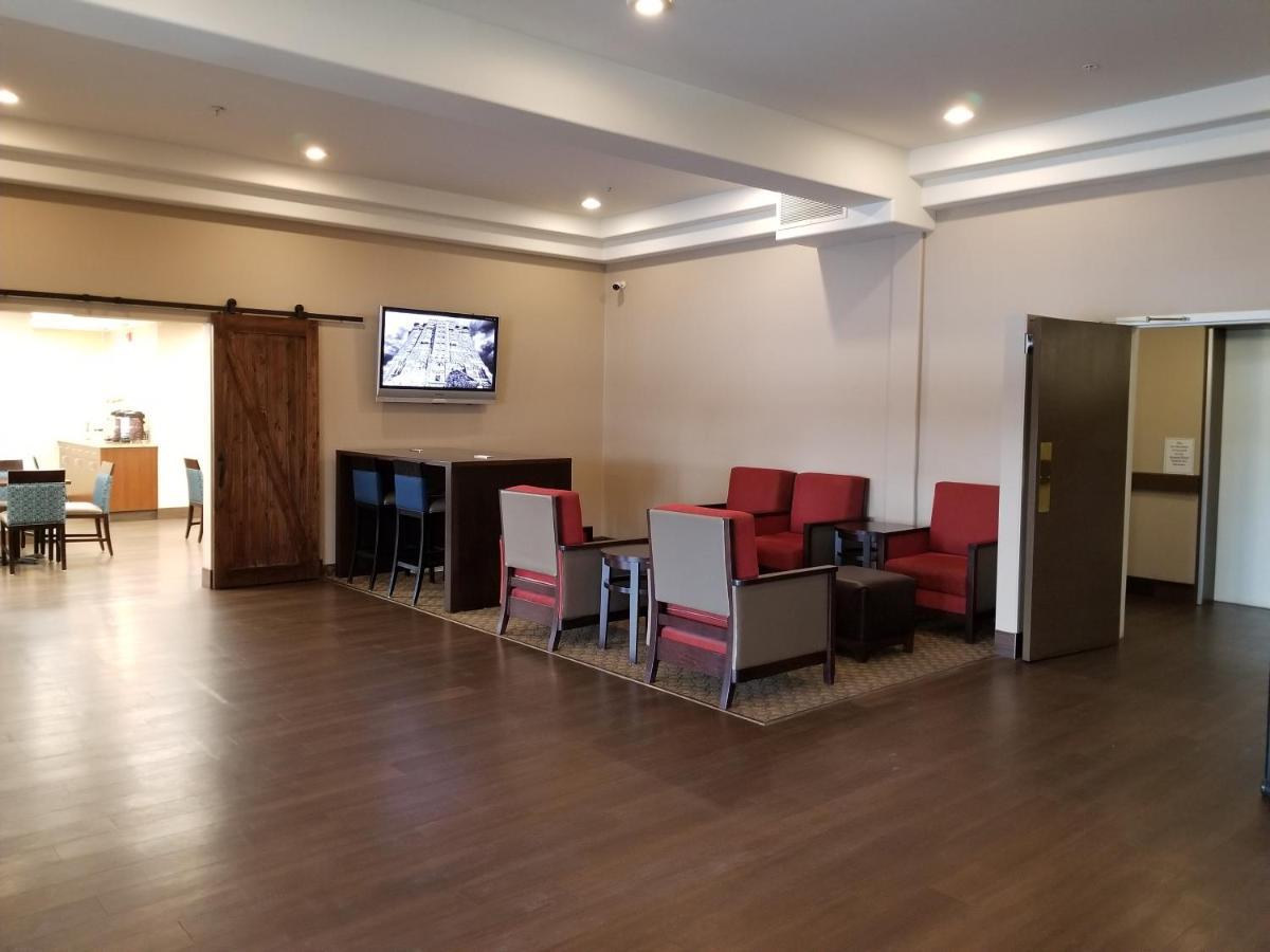 Comfort Inn Lethbridge Zewnętrze zdjęcie